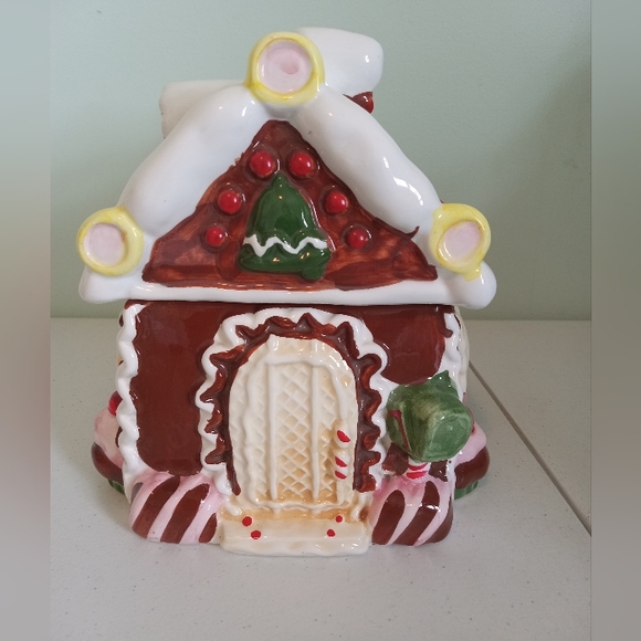 Gingerbread House cookie jar - Picture 3 of 5